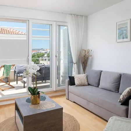 Sunny With Seaview 1314 Petrcane