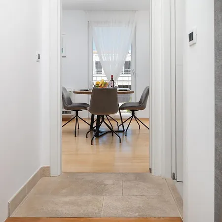 Sunny With Seaview 1314