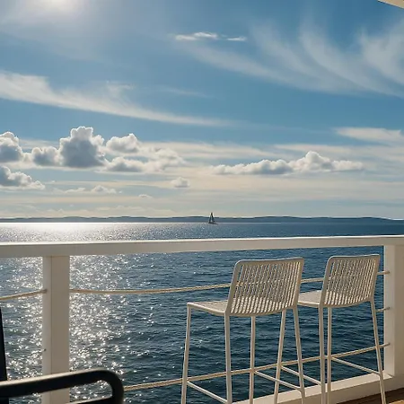 Sunny With Seaview 1314 Appartamento Petrcane